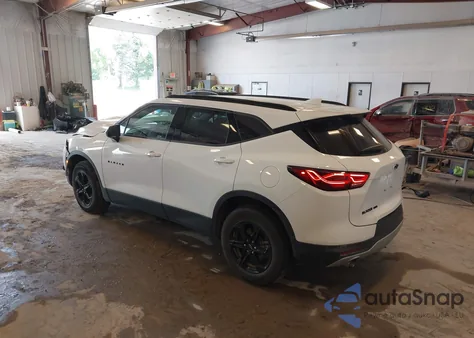 2023 Chevrolet Blazer Awd 2Lt z USA, uszkodzony, nr VIN 3GNKBHR41PS233693